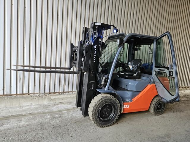 ГАЗ 3110 Волга, об'ємом двигуна 2.45 л та пробігом 0 тис. км за 21894 $, фото 7 на Automoto.ua