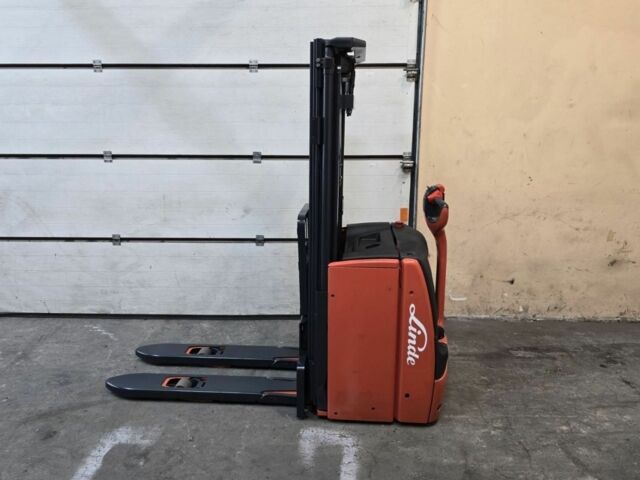 ГАЗ 3110 Волга, об'ємом двигуна 2.45 л та пробігом 0 тис. км за 8405 $, фото 6 на Automoto.ua