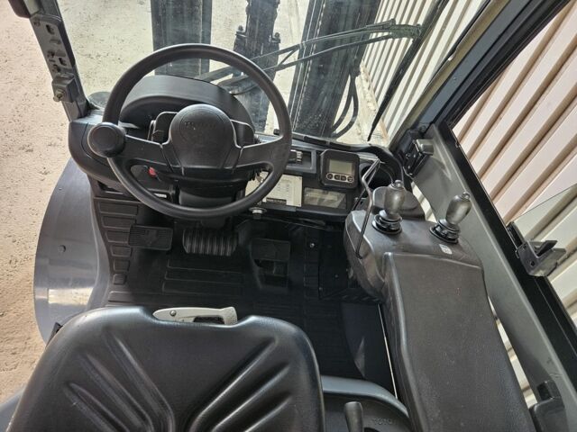 ГАЗ 3110 Волга, об'ємом двигуна 2.45 л та пробігом 0 тис. км за 21894 $, фото 4 на Automoto.ua