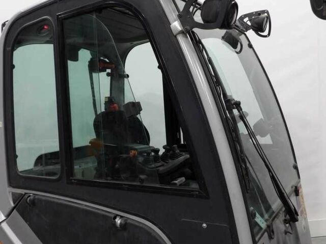 ГАЗ 3110 Волга, объемом двигателя 2.45 л и пробегом 0 тыс. км за 13649 $, фото 2 на Automoto.ua