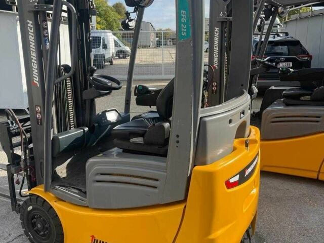 ГАЗ 3110 Волга, объемом двигателя 2.45 л и пробегом 0 тыс. км за 16309 $, фото 2 на Automoto.ua