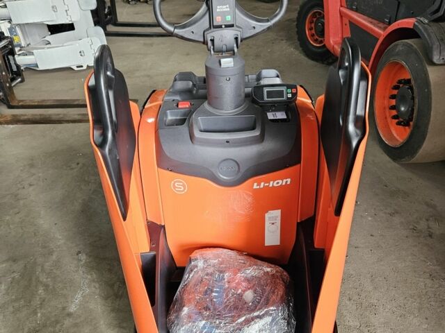 ГАЗ 3110 Волга, об'ємом двигуна 2.45 л та пробігом 0 тис. км за 18534 $, фото 5 на Automoto.ua