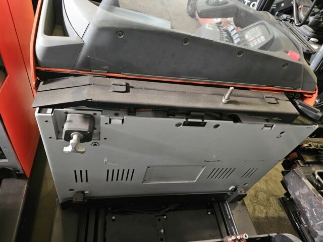 ГАЗ 3110 Волга, об'ємом двигуна 2.45 л та пробігом 0 тис. км за 24326 $, фото 10 на Automoto.ua