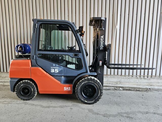 ГАЗ 3110 Волга, об'ємом двигуна 2.45 л та пробігом 0 тис. км за 18534 $, фото 15 на Automoto.ua