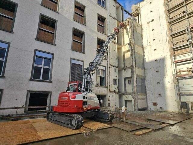 ГАЗ 3110 Волга 2020 у Мукачеве на Automoto.ua ГАЗ 3110 Волга, об'ємом двигуна 2.45 л та пробігом 0 тис. км за 175411 $, фото 19 на Automoto.ua