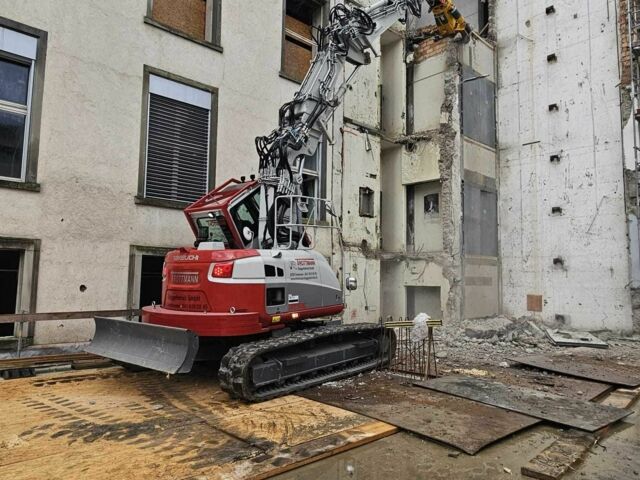 ГАЗ 3110 Волга 2020 у Мукачеве на Automoto.ua ГАЗ 3110 Волга, об'ємом двигуна 2.45 л та пробігом 0 тис. км за 175411 $, фото 16 на Automoto.ua