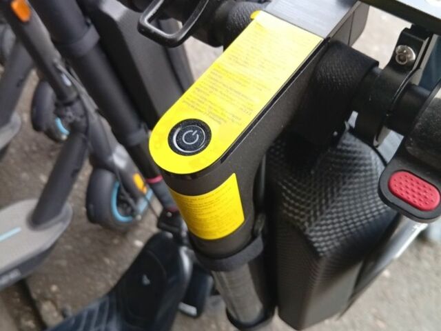 ГАЗ 3110 Волга, об'ємом двигуна 2.45 л та пробігом 0 тис. км за 406 $, фото 4 на Automoto.ua