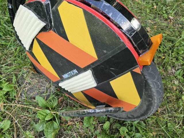 ГАЗ 3110 Волга, об'ємом двигуна 2.45 л та пробігом 0 тис. км за 708 $, фото 2 на Automoto.ua