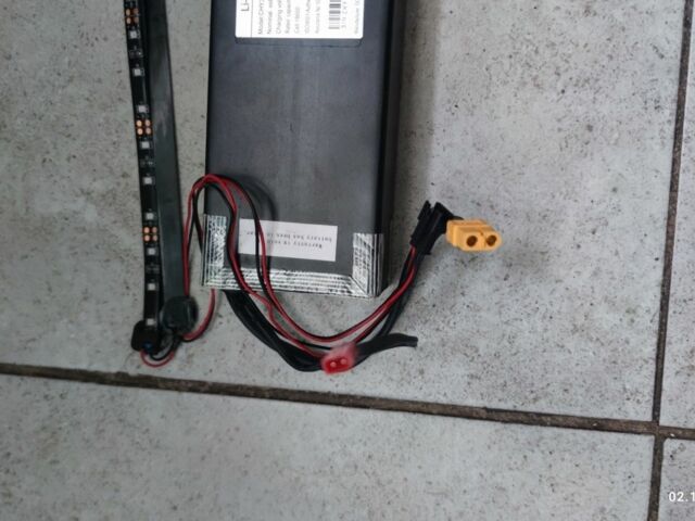 ГАЗ 3110 Волга, об'ємом двигуна 2.45 л та пробігом 0 тис. км за 36 $, фото 2 на Automoto.ua