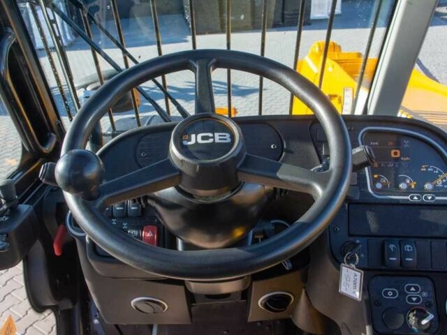 ГАЗ 3110 Волга, объемом двигателя 2.45 л и пробегом 0 тыс. км за 82283 $, фото 16 на Automoto.ua