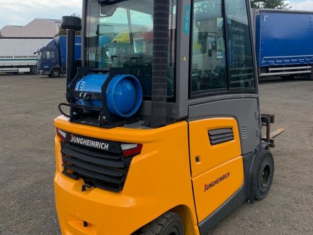 ГАЗ 3110 Волга, объемом двигателя 2.45 л и пробегом 0 тыс. км за 19348 $, фото 6 на Automoto.ua