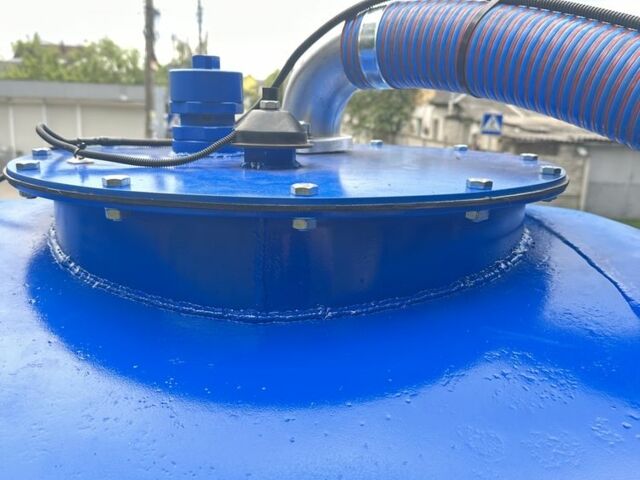 ГАЗ 3110 Волга, объемом двигателя 2.45 л и пробегом 0 тыс. км за 10807 $, фото 3 на Automoto.ua