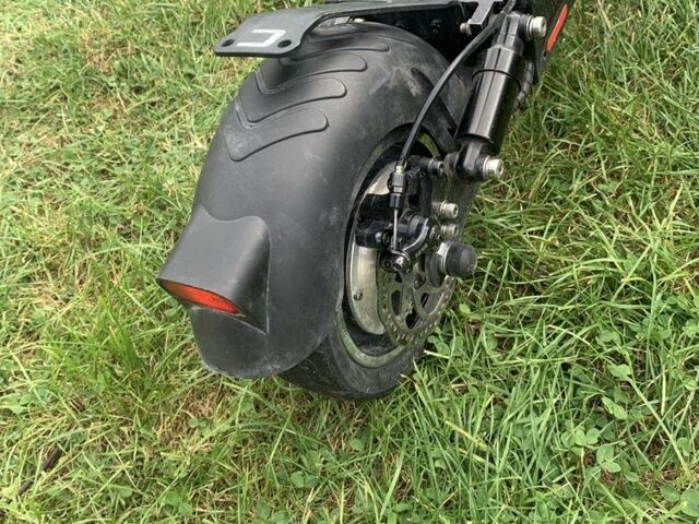 ГАЗ 3110 Волга, об'ємом двигуна 2.45 л та пробігом 0 тис. км за 369 $, фото 4 на Automoto.ua