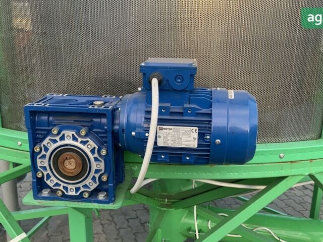 ГАЗ 3110 Волга, объемом двигателя 2.45 л и пробегом 0 тыс. км за 8000 $, фото 12 на Automoto.ua