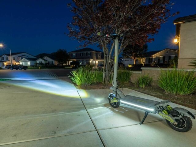 ГАЗ 3110 Волга, об'ємом двигуна 2.45 л та пробігом 0 тис. км за 1907 $, фото 13 на Automoto.ua