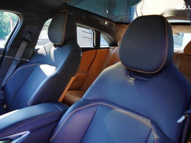 ГАЗ 3110 Волга, об'ємом двигуна 2.45 л та пробігом 16 тис. км за 46400 $, фото 21 на Automoto.ua