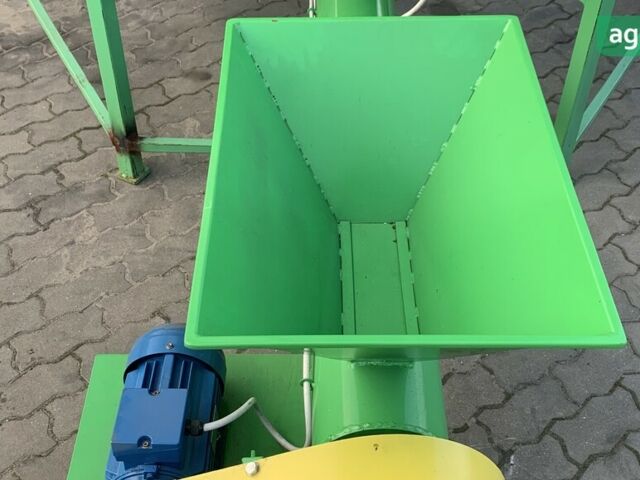 ГАЗ 3110 Волга, объемом двигателя 2.45 л и пробегом 0 тыс. км за 8000 $, фото 4 на Automoto.ua