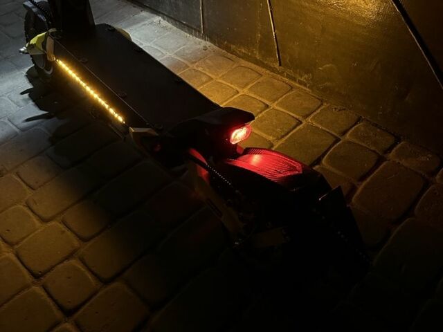 ГАЗ 3110 Волга, объемом двигателя 2.45 л и пробегом 0 тыс. км за 835 $, фото 4 на Automoto.ua