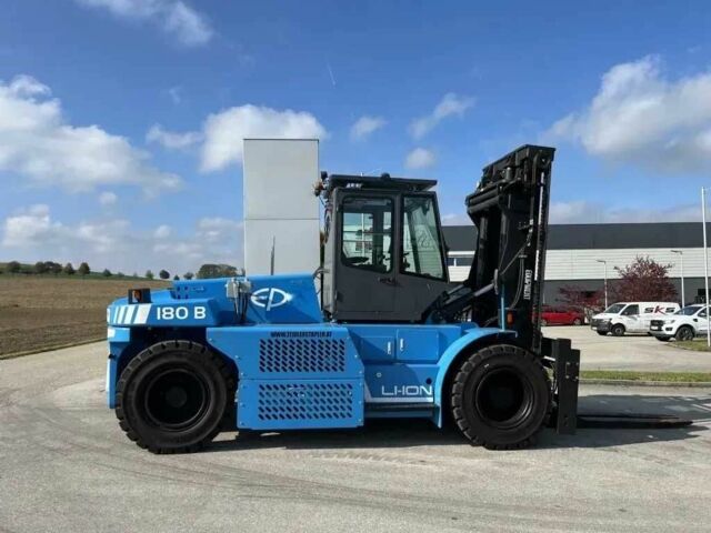 ГАЗ 3110 Волга, объемом двигателя 2.45 л и пробегом 0 тыс. км за 24 $, фото 3 на Automoto.ua