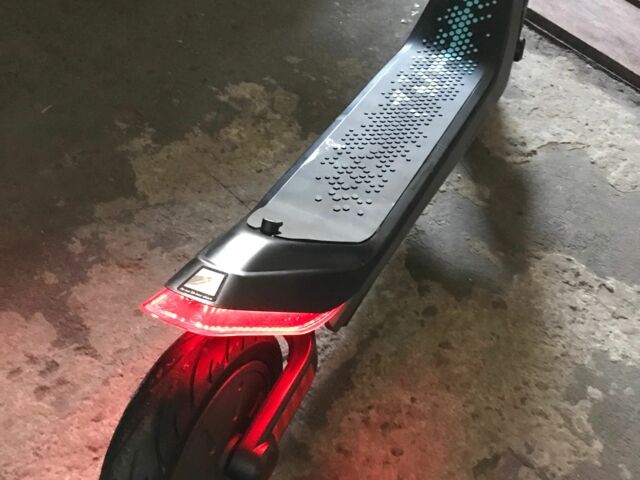 ГАЗ 3110 Волга, объемом двигателя 2.45 л и пробегом 0 тыс. км за 417 $, фото 8 на Automoto.ua