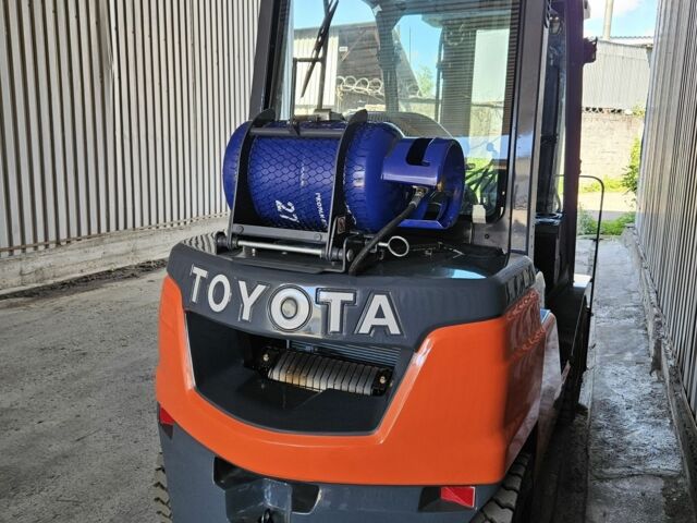 ГАЗ 3110 Волга, об'ємом двигуна 2.45 л та пробігом 0 тис. км за 38806 $, фото 5 на Automoto.ua