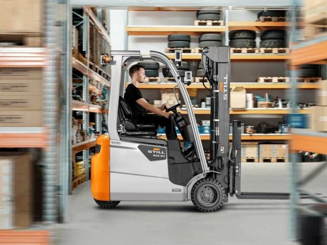 ГАЗ 3110 Волга, объемом двигателя 2.45 л и пробегом 0 тыс. км за 29751 $, фото 9 на Automoto.ua