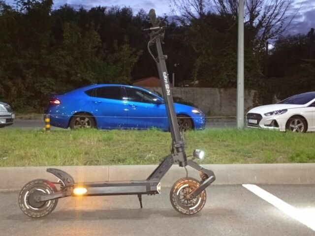 ГАЗ 3110 Волга, об'ємом двигуна 2.45 л та пробігом 0 тис. км за 454 $, фото 6 на Automoto.ua