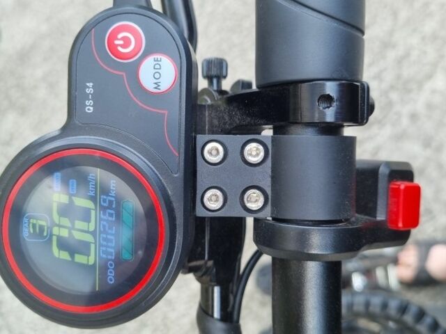 ГАЗ 3110 Волга, об'ємом двигуна 2.45 л та пробігом 0 тис. км за 895 $, фото 6 на Automoto.ua