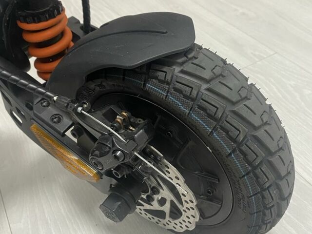 ГАЗ 3110 Волга, об'ємом двигуна 2.45 л та пробігом 0 тис. км за 905 $, фото 4 на Automoto.ua