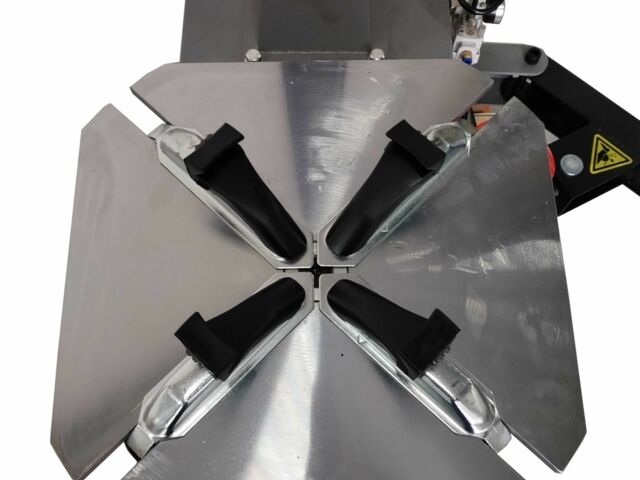 ГАЗ 3110 Волга, объемом двигателя 2.45 л и пробегом 0 тыс. км за 1800 $, фото 2 на Automoto.ua