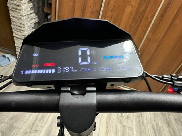 ГАЗ 3110 Волга, об'ємом двигуна 2.45 л та пробігом 0 тис. км за 525 $, фото 4 на Automoto.ua