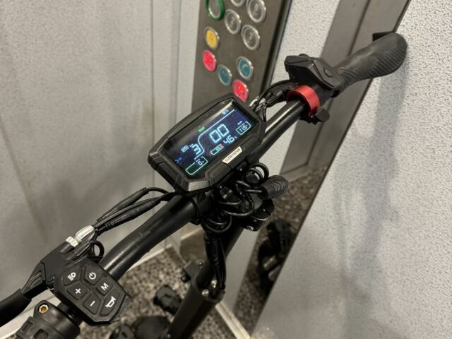 ГАЗ 3110 Волга, об'ємом двигуна 2.45 л та пробігом 0 тис. км за 499 $, фото 4 на Automoto.ua