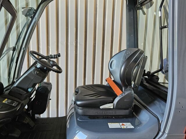 ГАЗ 3110 Волга, об'ємом двигуна 2.45 л та пробігом 0 тис. км за 38806 $, фото 6 на Automoto.ua