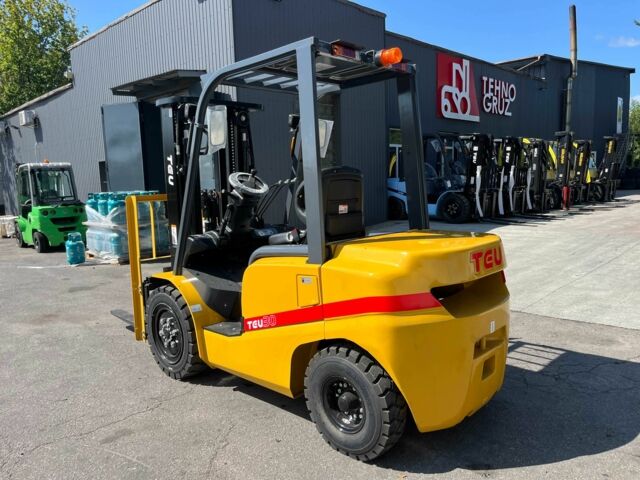 ГАЗ 3110 Волга, объемом двигателя 2.45 л и пробегом 0 тыс. км за 16800 $, фото 5 на Automoto.ua