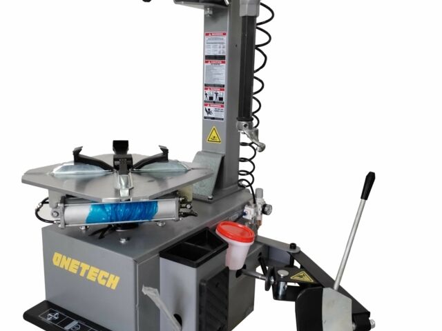 ГАЗ 3110 Волга, объемом двигателя 2.45 л и пробегом 0 тыс. км за 1800 $, фото 1 на Automoto.ua