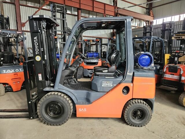 ГАЗ 3110 Волга, об'ємом двигуна 2.45 л та пробігом 0 тис. км за 38806 $, фото 2 на Automoto.ua