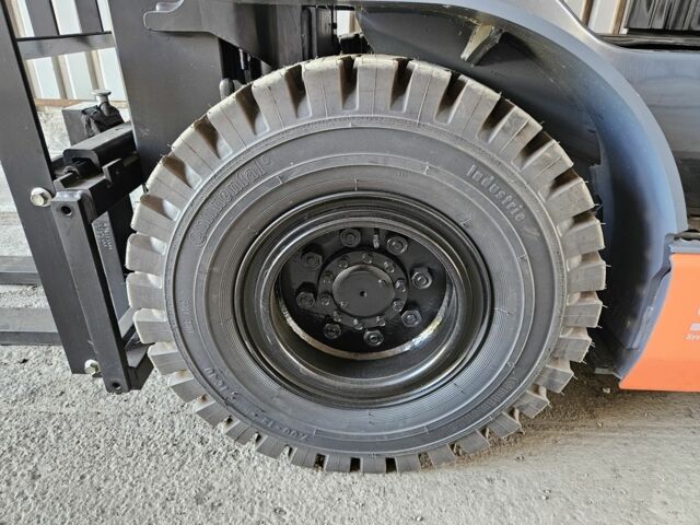 ГАЗ 3110 Волга, об'ємом двигуна 2.45 л та пробігом 0 тис. км за 38806 $, фото 8 на Automoto.ua