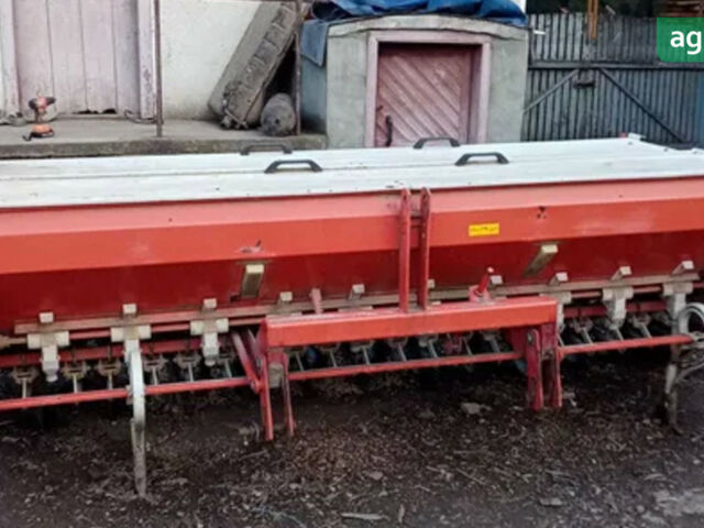 ГАЗ 3110 Волга, об'ємом двигуна 2.45 л та пробігом 0 тис. км за 2535 $, фото 2 на Automoto.ua