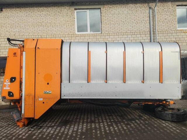 ГАЗ 3110 Волга, объемом двигателя 2.45 л и пробегом 0 тыс. км за 10500 $, фото 2 на Automoto.ua