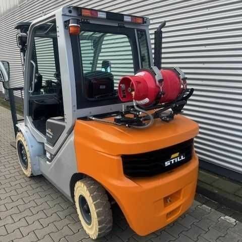 ГАЗ 3110 Волга 2014 в Киеве на Automoto.ua ГАЗ 3110 Волга, объемом двигателя 2.45 л и пробегом 0 тыс. км за 11677 $, фото 12 на Automoto.ua