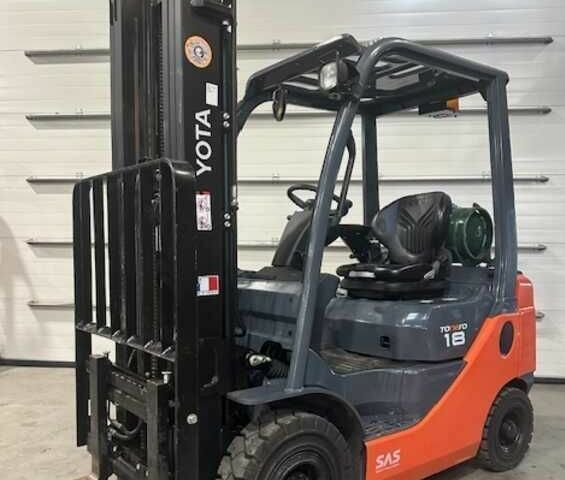 ГАЗ 3110 Волга 2014 в Киеве на Automoto.ua ГАЗ 3110 Волга, объемом двигателя 2.45 л и пробегом 0 тыс. км за 11677 $, фото 18 на Automoto.ua