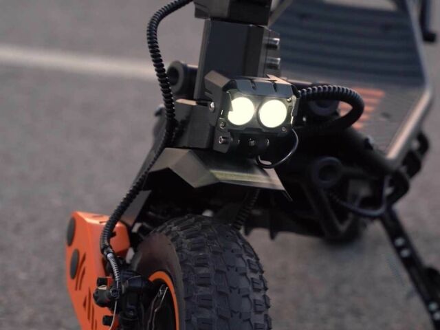 ГАЗ 3110 Волга, об'ємом двигуна 2.45 л та пробігом 0 тис. км за 998 $, фото 3 на Automoto.ua