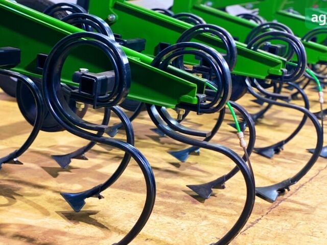 ГАЗ 3110 Волга, об'ємом двигуна 2.45 л та пробігом 0 тис. км за 17159 $, фото 7 на Automoto.ua