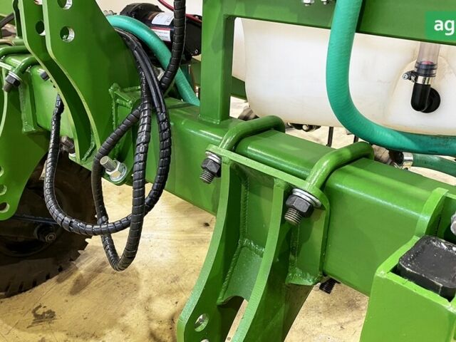 ГАЗ 3110 Волга, об'ємом двигуна 2.45 л та пробігом 0 тис. км за 17159 $, фото 10 на Automoto.ua