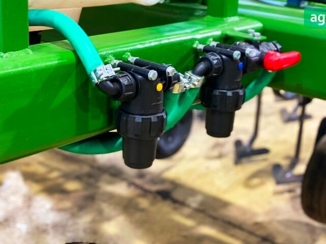 ГАЗ 3110 Волга, об'ємом двигуна 2.45 л та пробігом 0 тис. км за 17159 $, фото 9 на Automoto.ua