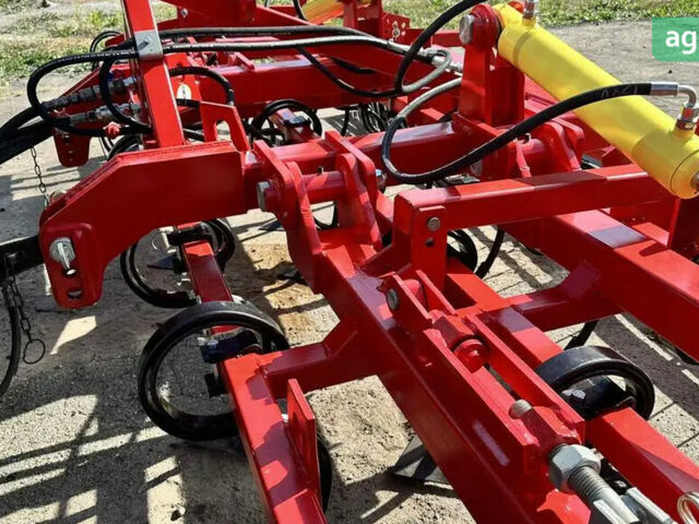 ГАЗ 3110 Волга, об'ємом двигуна 2.45 л та пробігом 0 тис. км за 6225 $, фото 4 на Automoto.ua