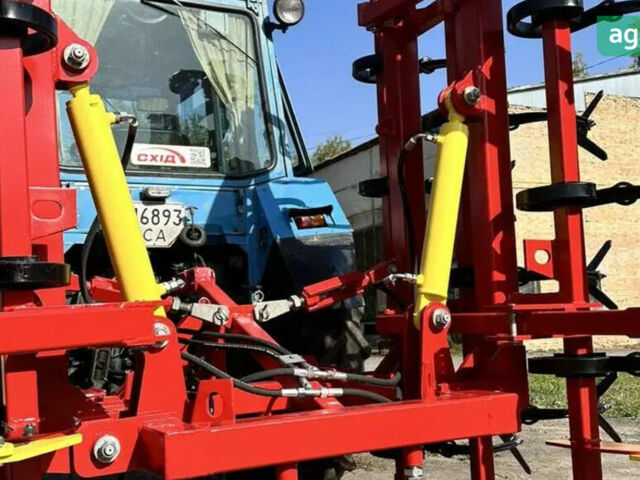 ГАЗ 3110 Волга, об'ємом двигуна 2.45 л та пробігом 0 тис. км за 6225 $, фото 7 на Automoto.ua