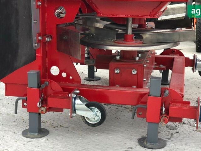 ГАЗ 3110 Волга, об'ємом двигуна 2.45 л та пробігом 0 тис. км за 2601 $, фото 4 на Automoto.ua