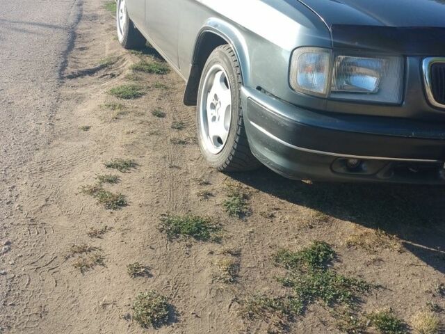 Серый ГАЗ 3110 Волга, объемом двигателя 2 л и пробегом 110 тыс. км за 2000 $, фото 4 на Automoto.ua