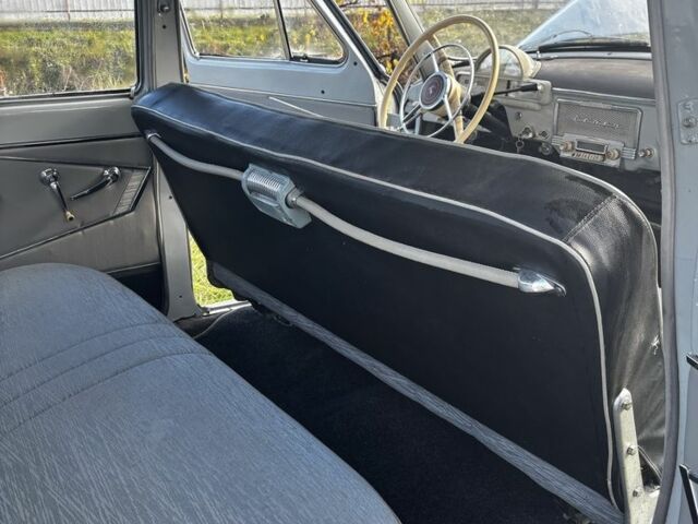 Серый ГАЗ 3110 Волга, объемом двигателя 2.4 л и пробегом 140 тыс. км за 3400 $, фото 5 на Automoto.ua